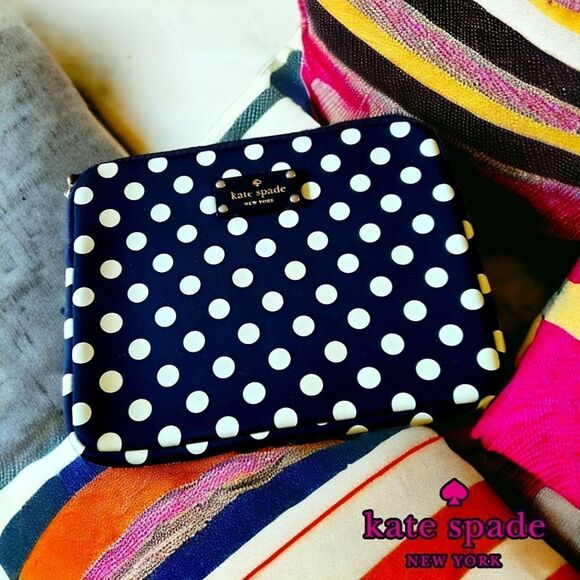 kate spade Other - KATE SPADE iPad/Kindle Soft Case